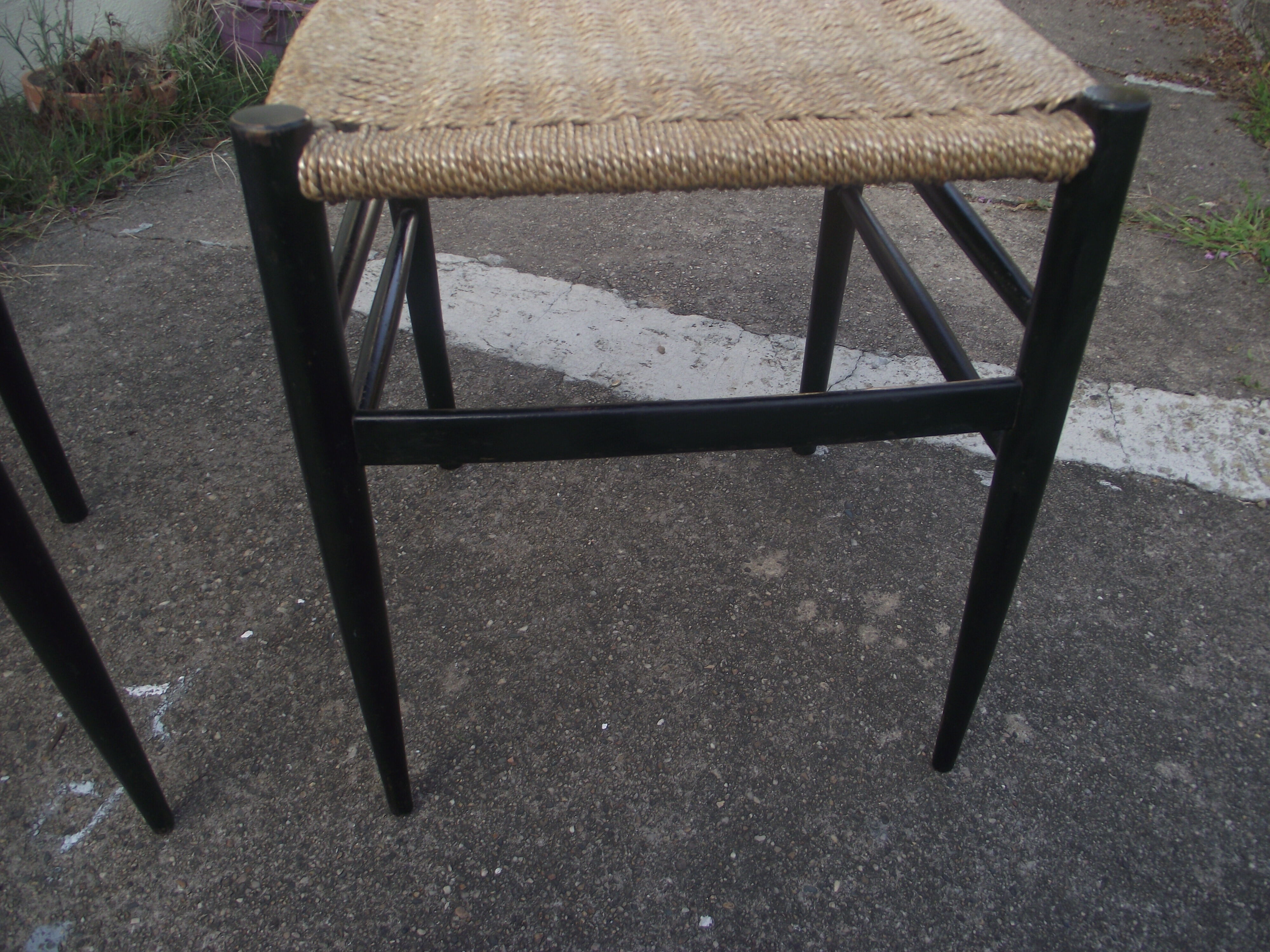 Pair of Italian design chairs 60