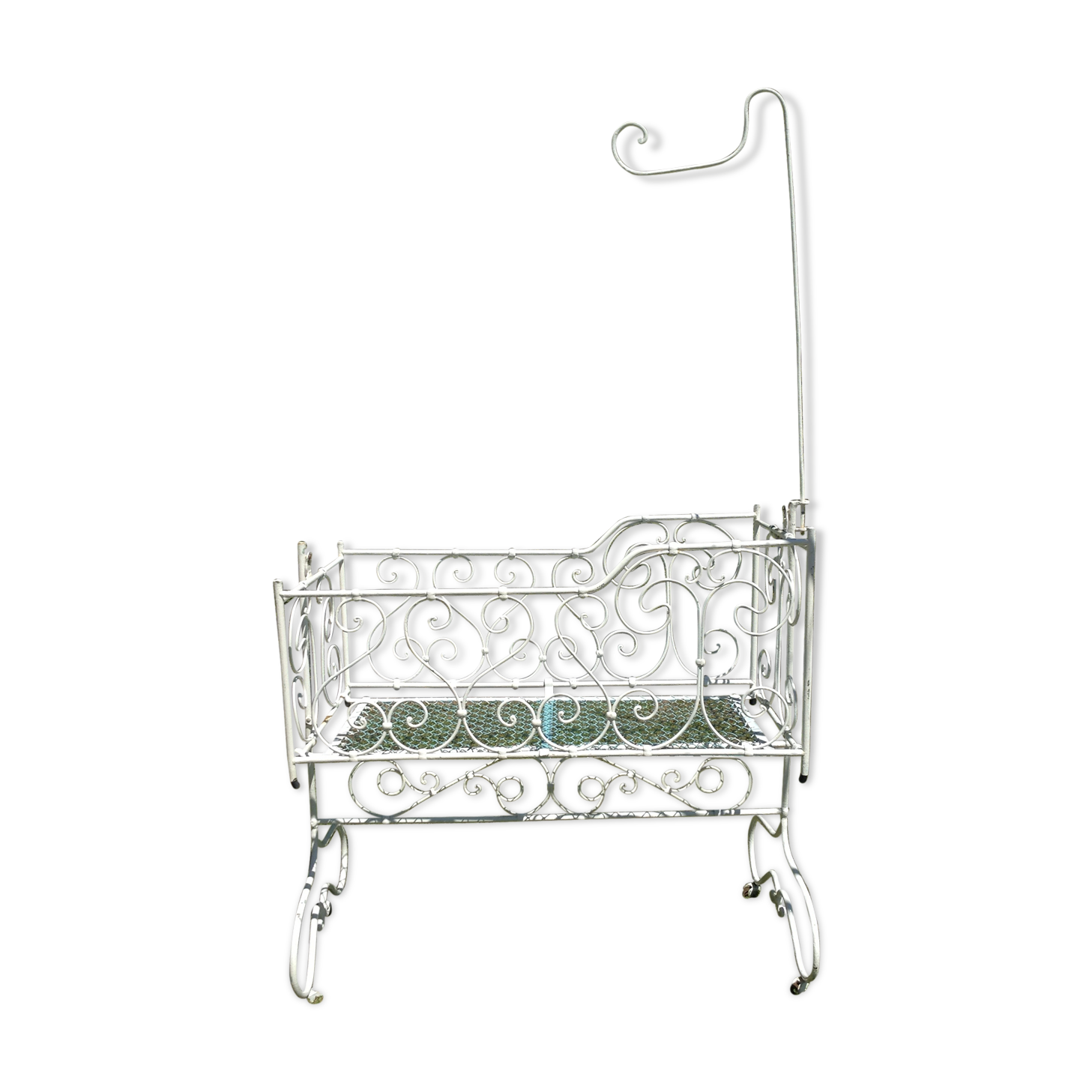 Forged iron cradle