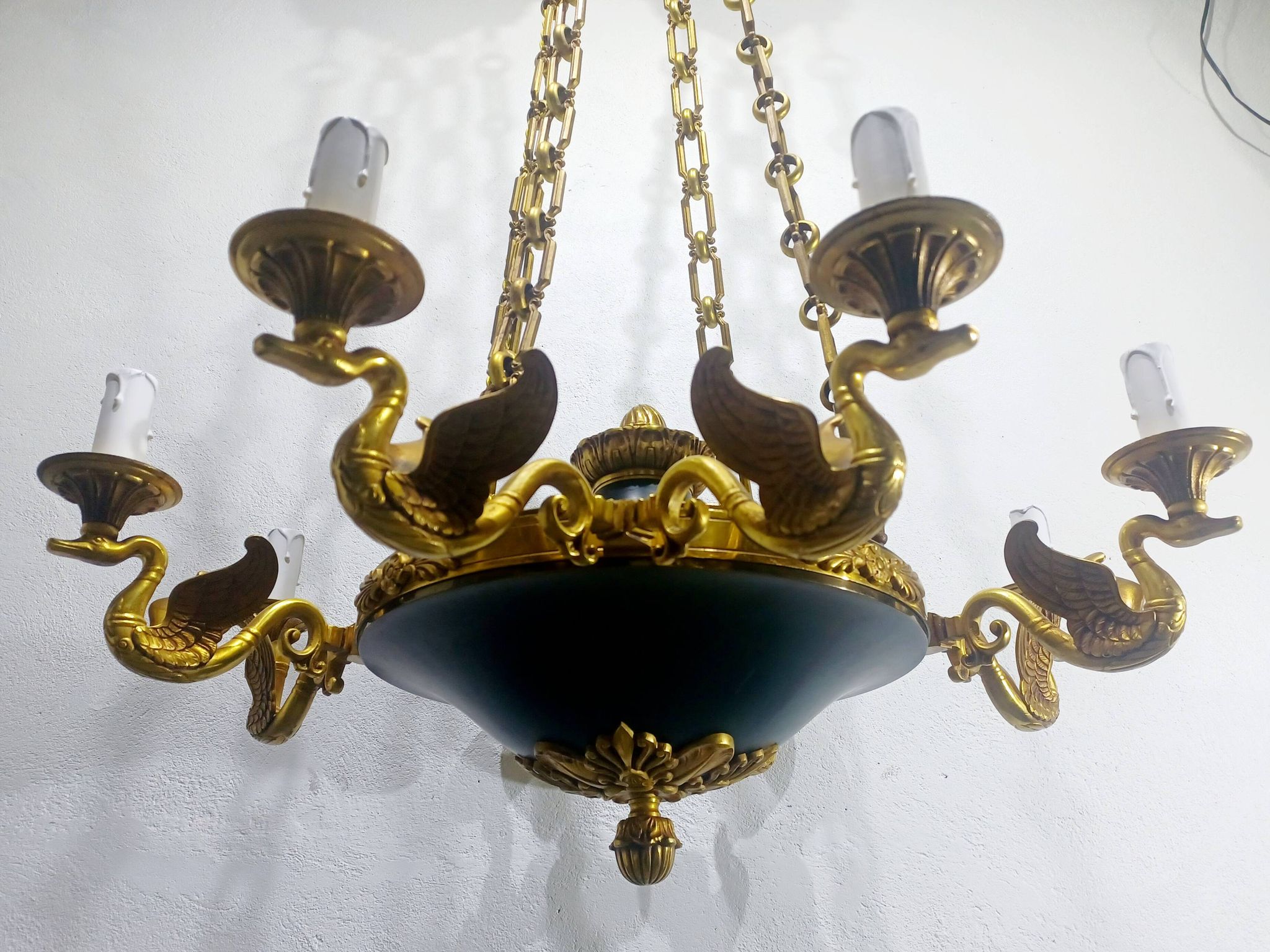 8-Light Empire Chandelier