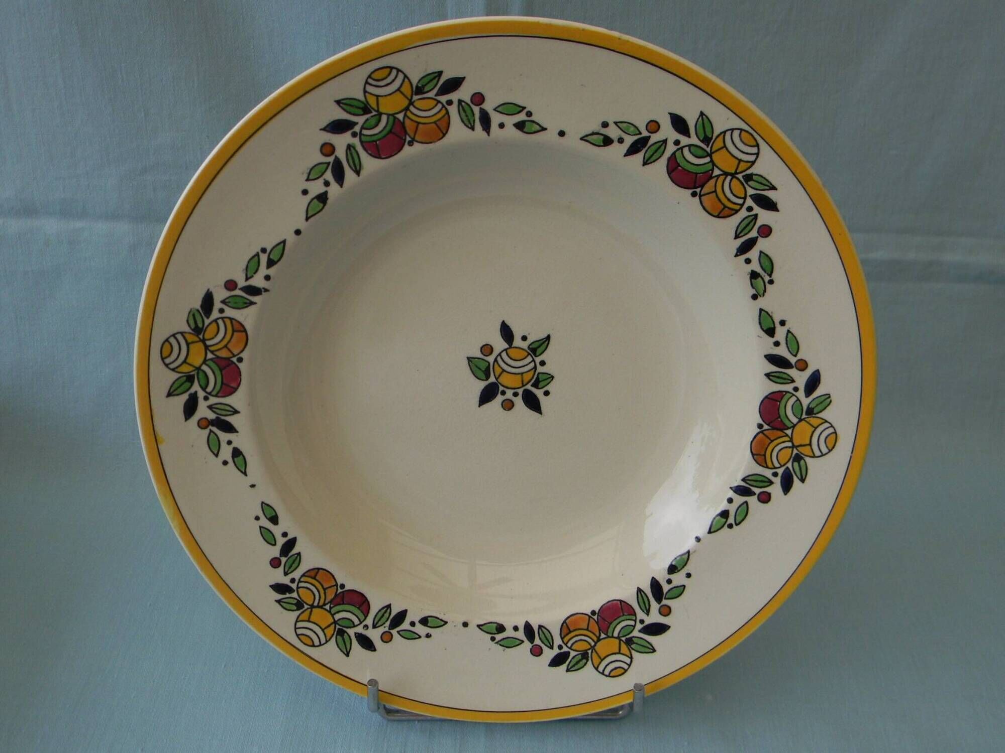 Lot de 6 assiettes creuses Art Déco en faïence BOCH LA LOUVIERE