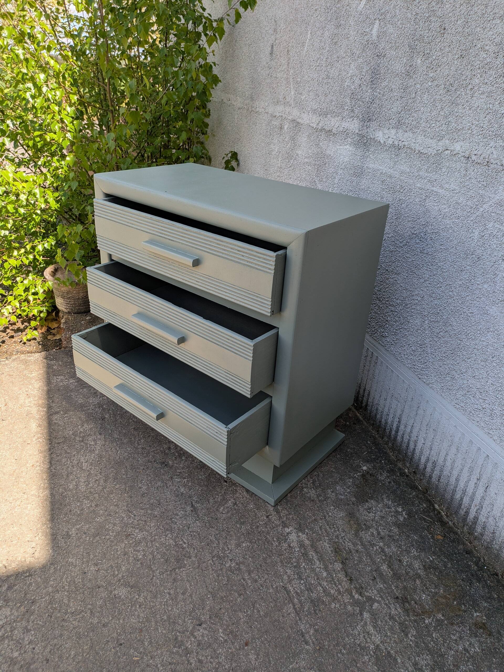 Vintage painted chest of drawers