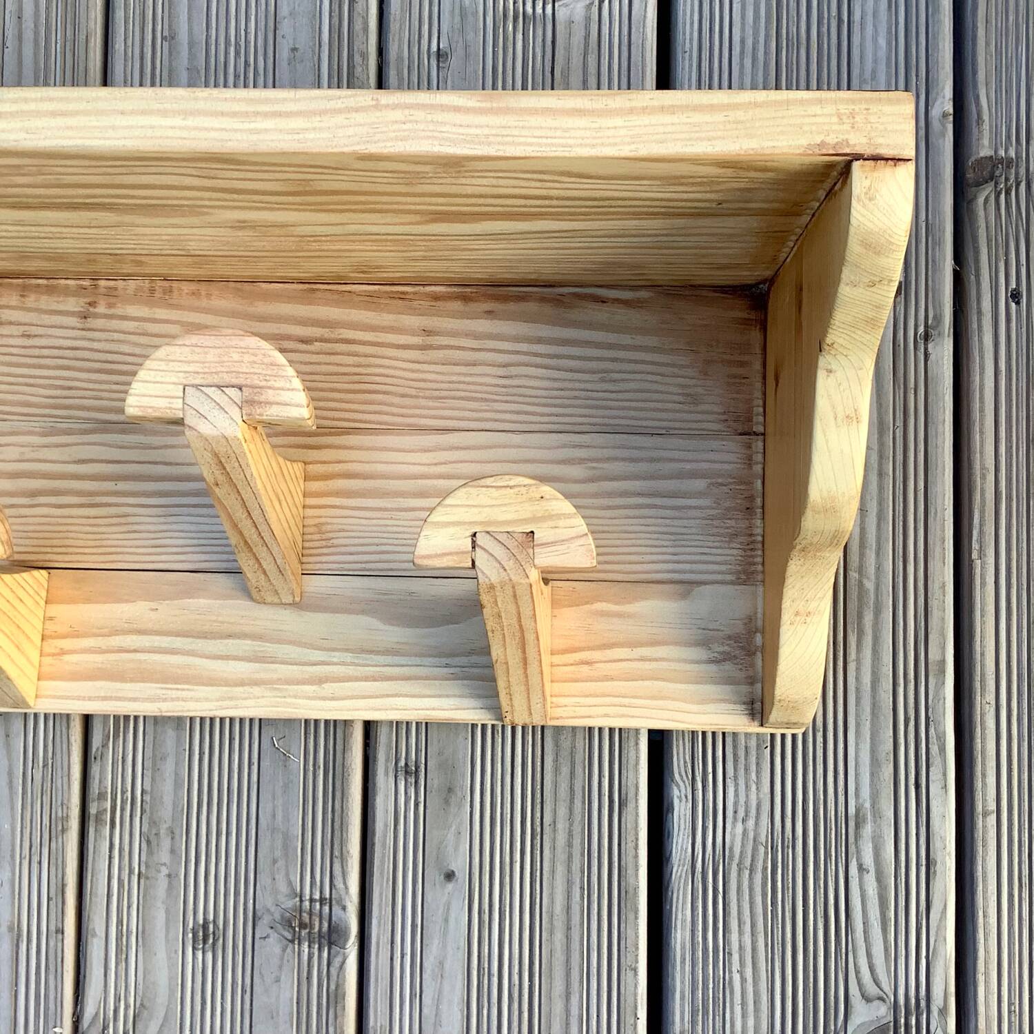 Porte manteau mural en bois
