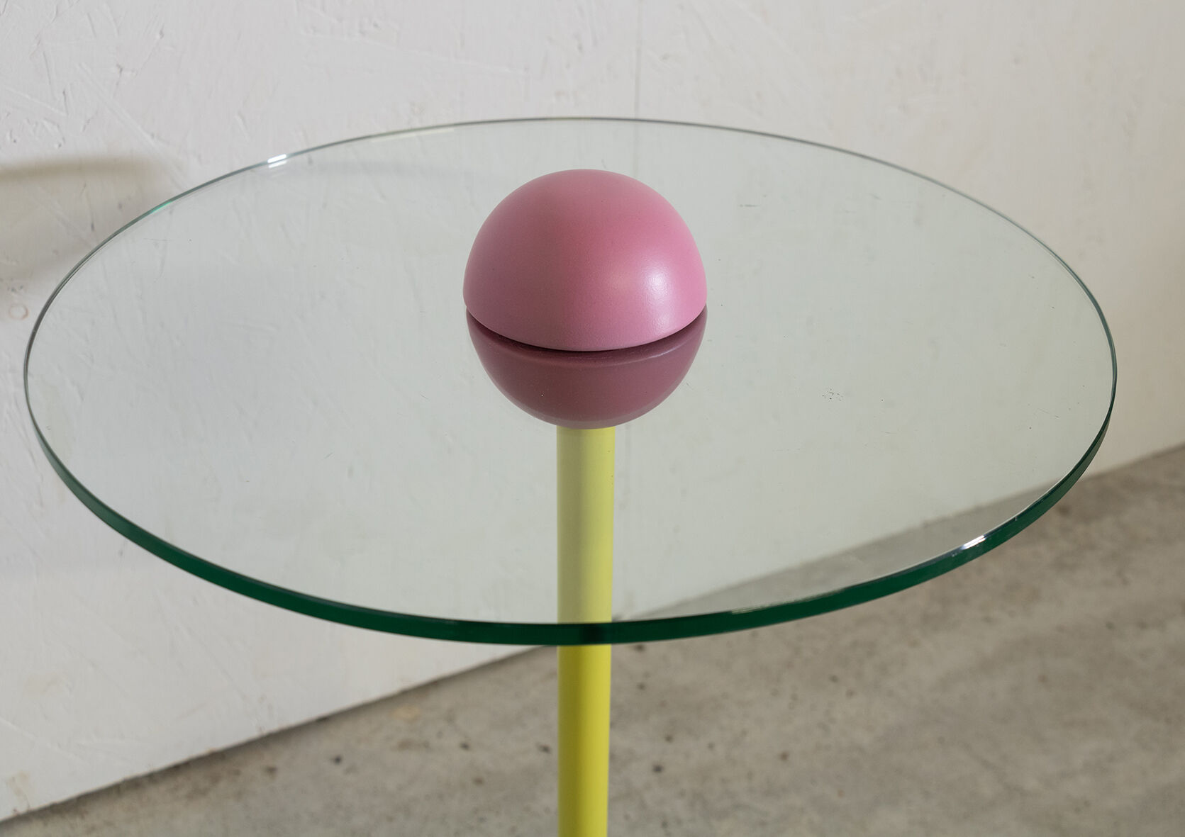 Pedestal table 80s