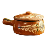 Covered terracotta pan