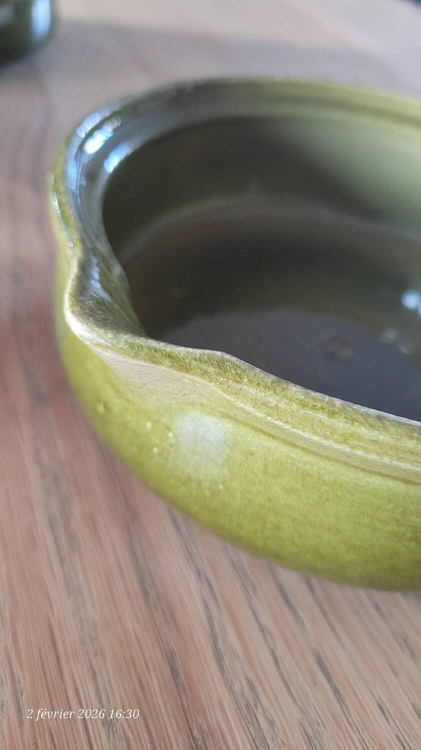 4 small pans, glazed earthenware casseroles