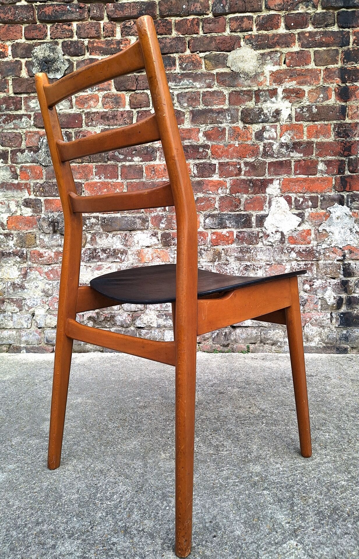 Set of 4 Casala chairs, vintage Scandinavian design seats.