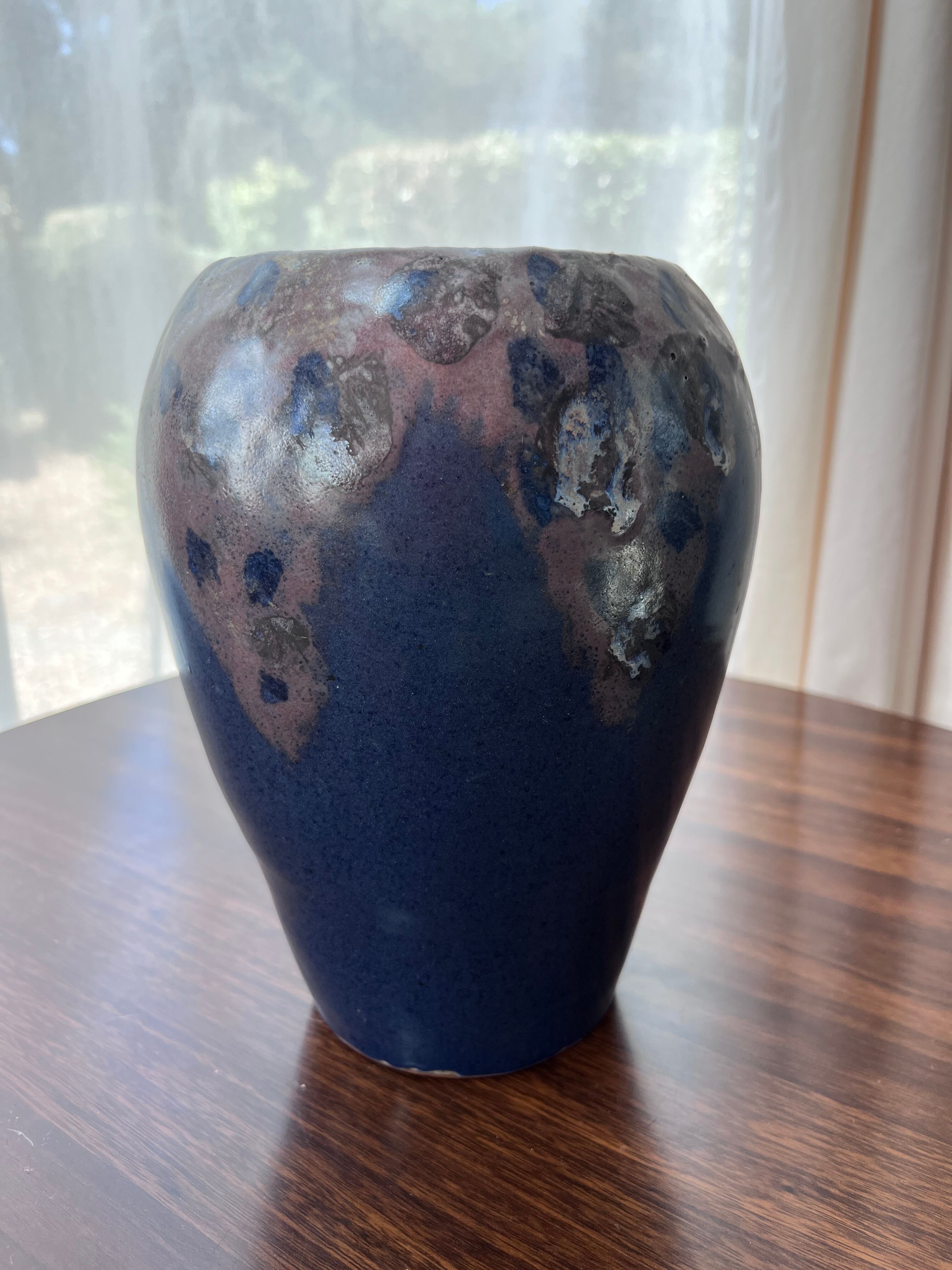 Blue vase with inclusion