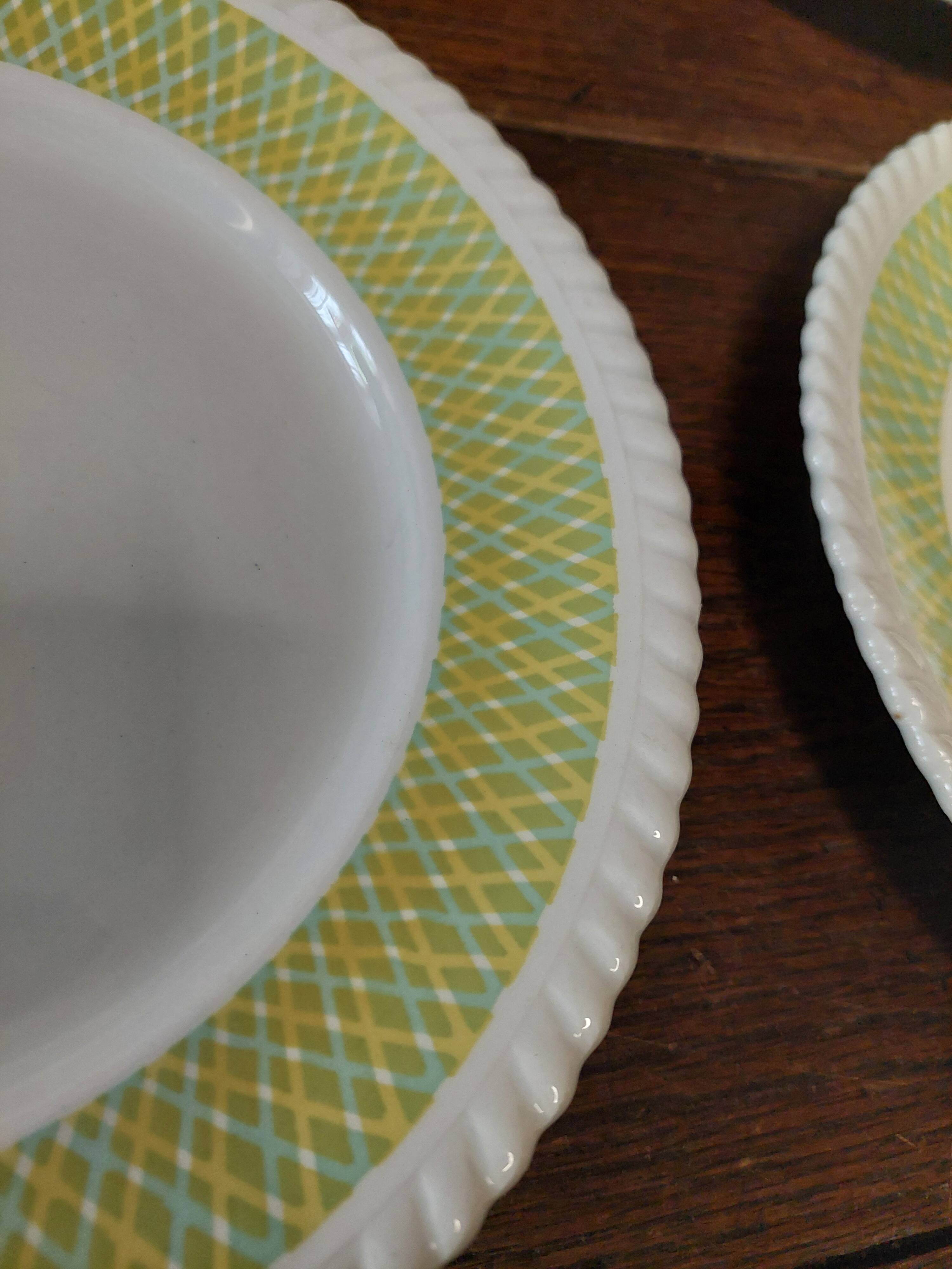 Set of six flat plates in Badonviller ironstone earthenware, Am model