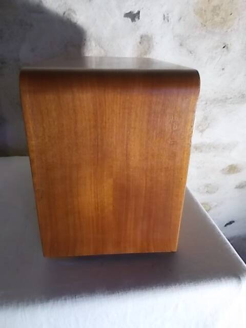 Vintage TSF radio, art deco radio