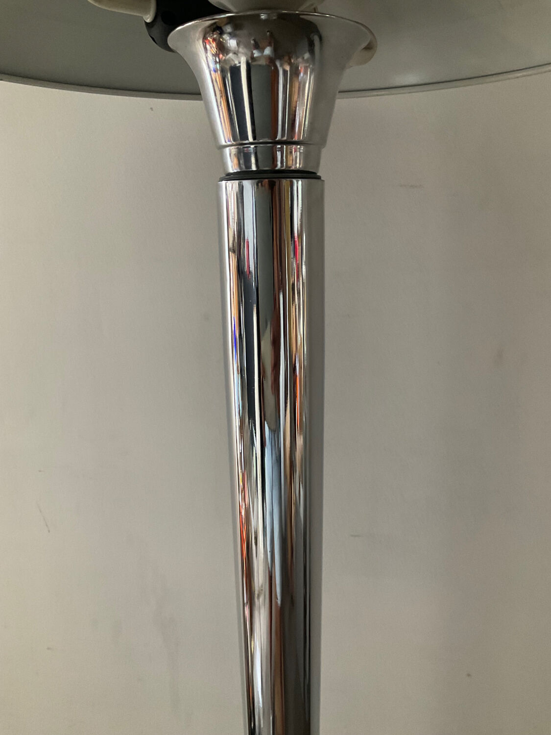 Vintage chromed metal floor lamp from the 60s-70s