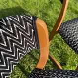 2 self chairs