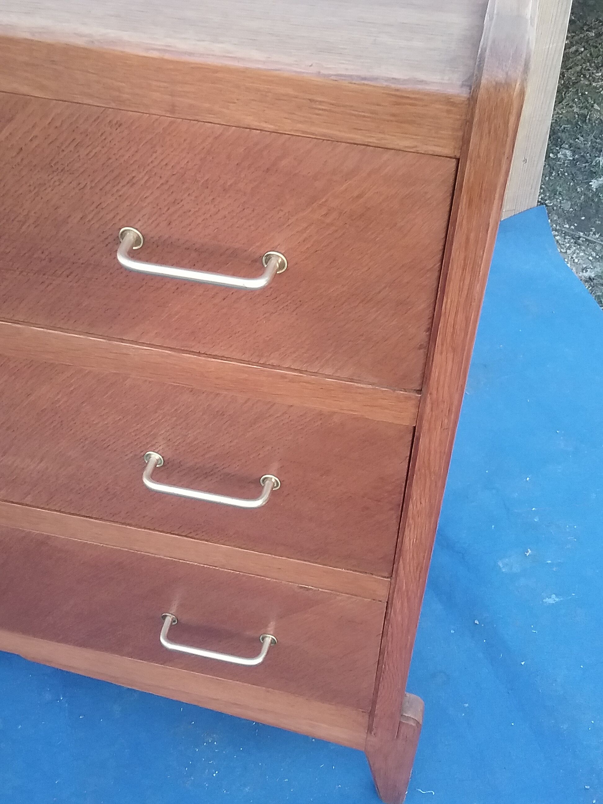 Vintage chest of drawers