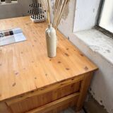 Bureau pin suédois style aperldoon 1970