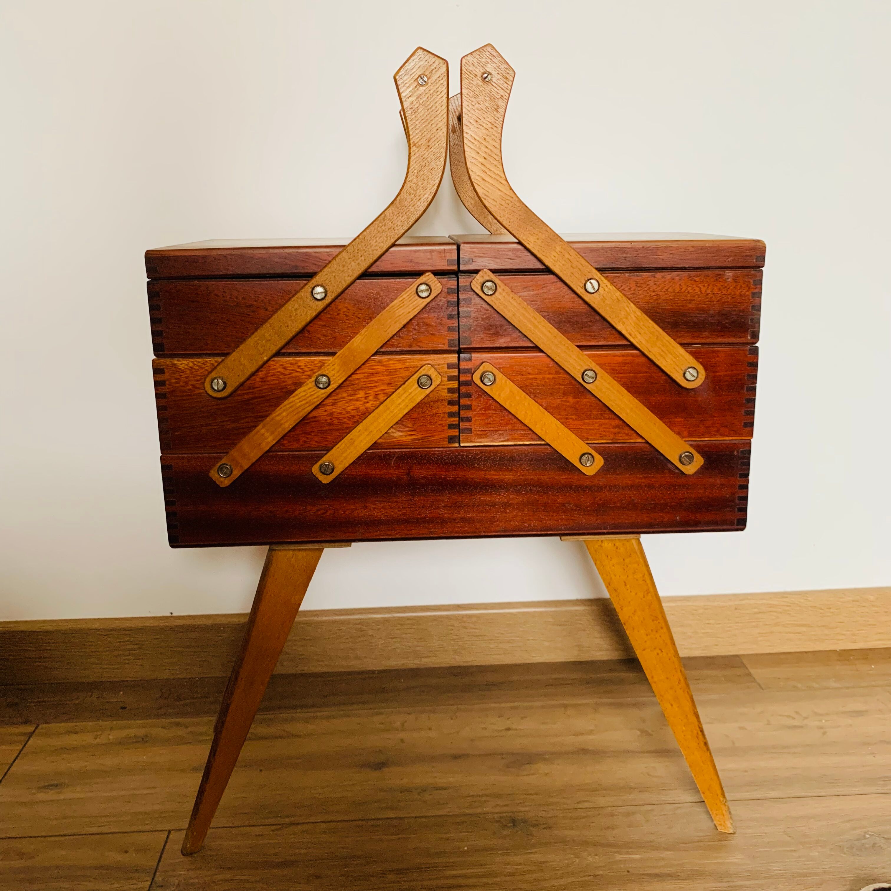 Travailleuse vintage