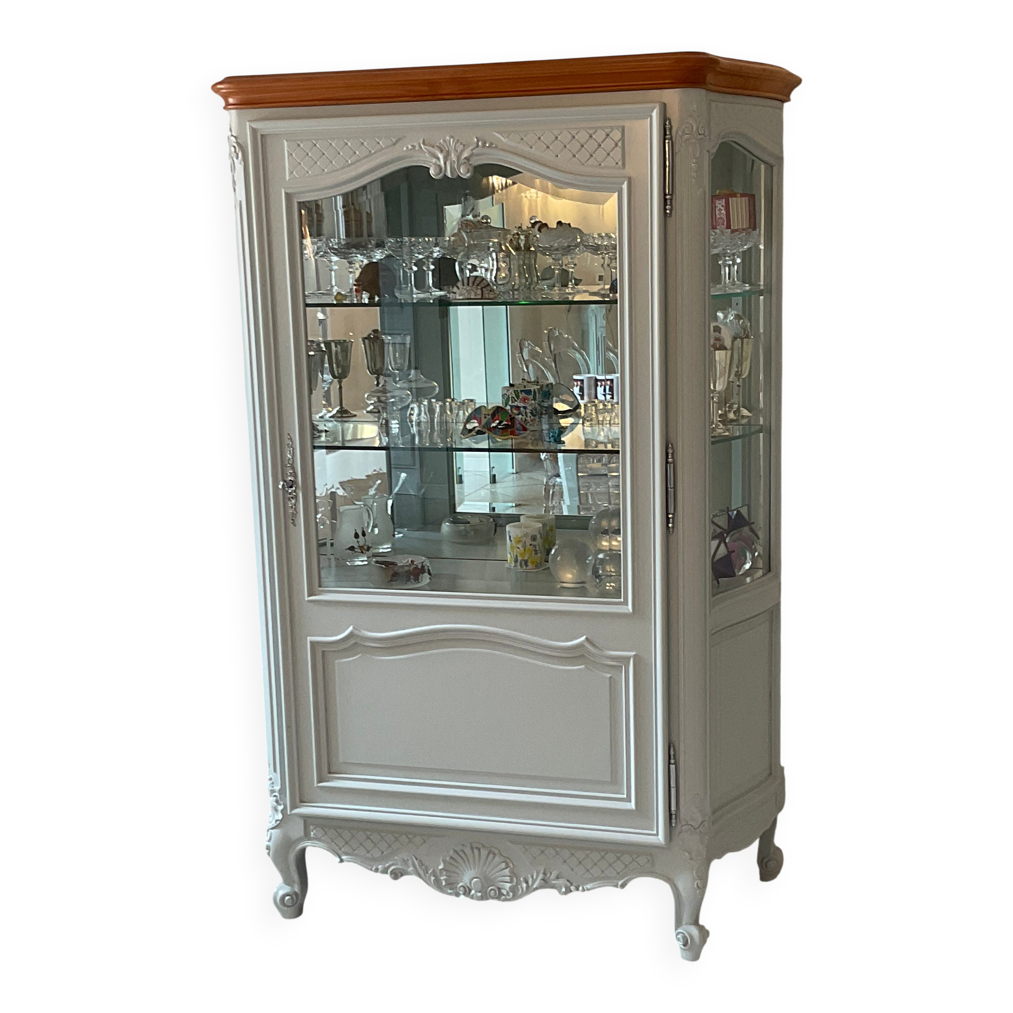 Louis XV display cabinet in solid cherry wood, patinated in Gustavian grey.