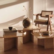 Ensemble de tables basses empilables en travertin