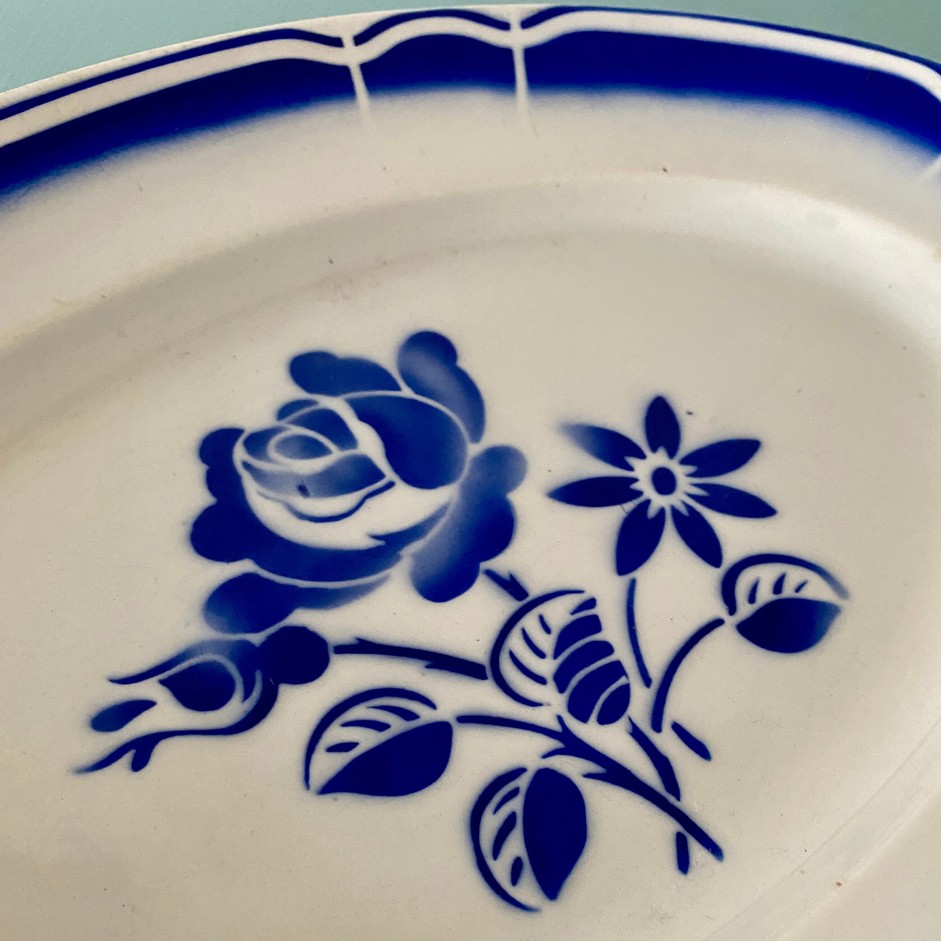 Delight vintage pattern blue flowers