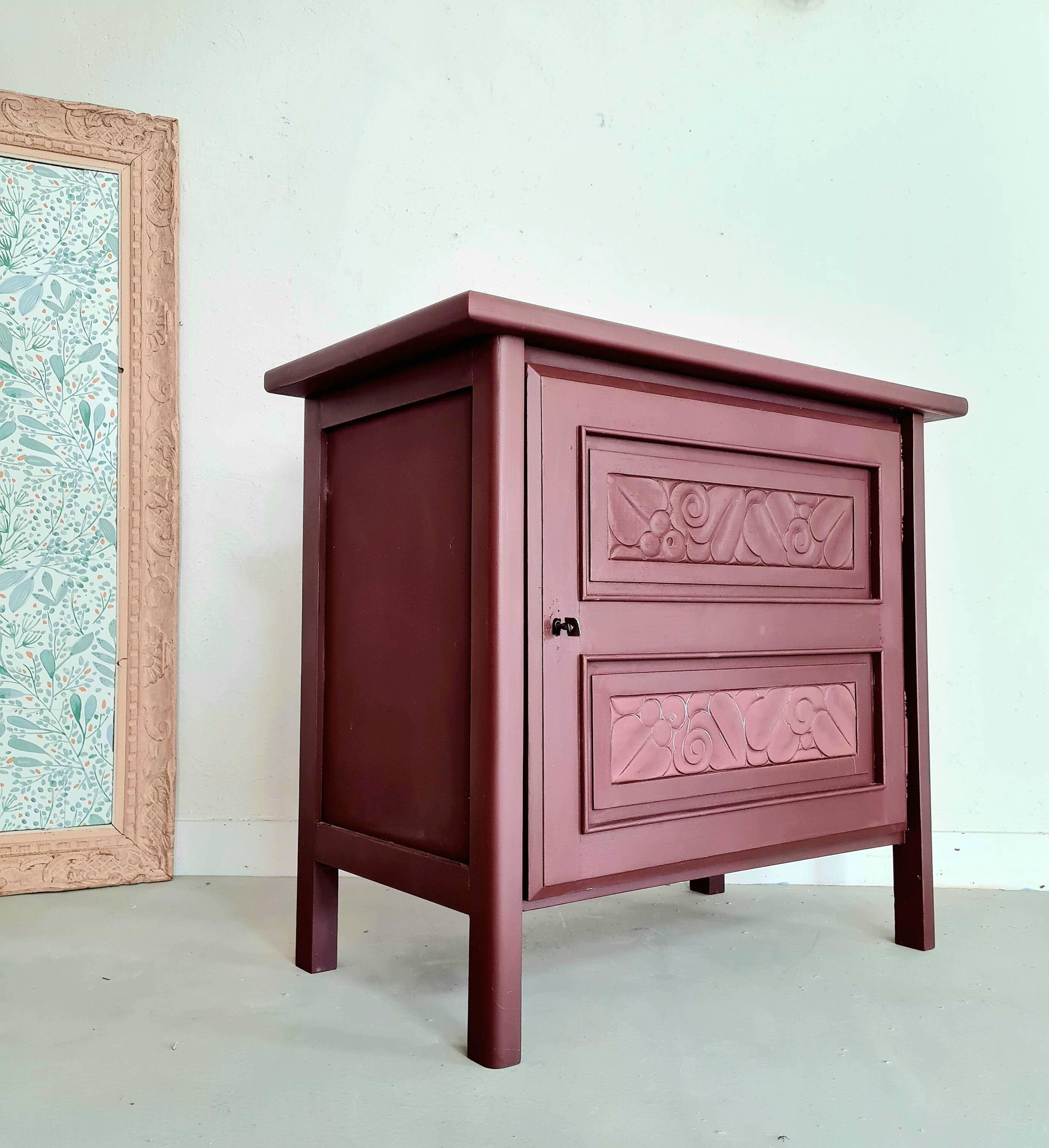 Bahut old art deco flowers garnet pink