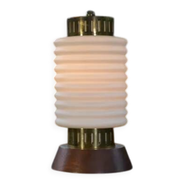 Lampe à poser scandinave avec opaline 1960’s