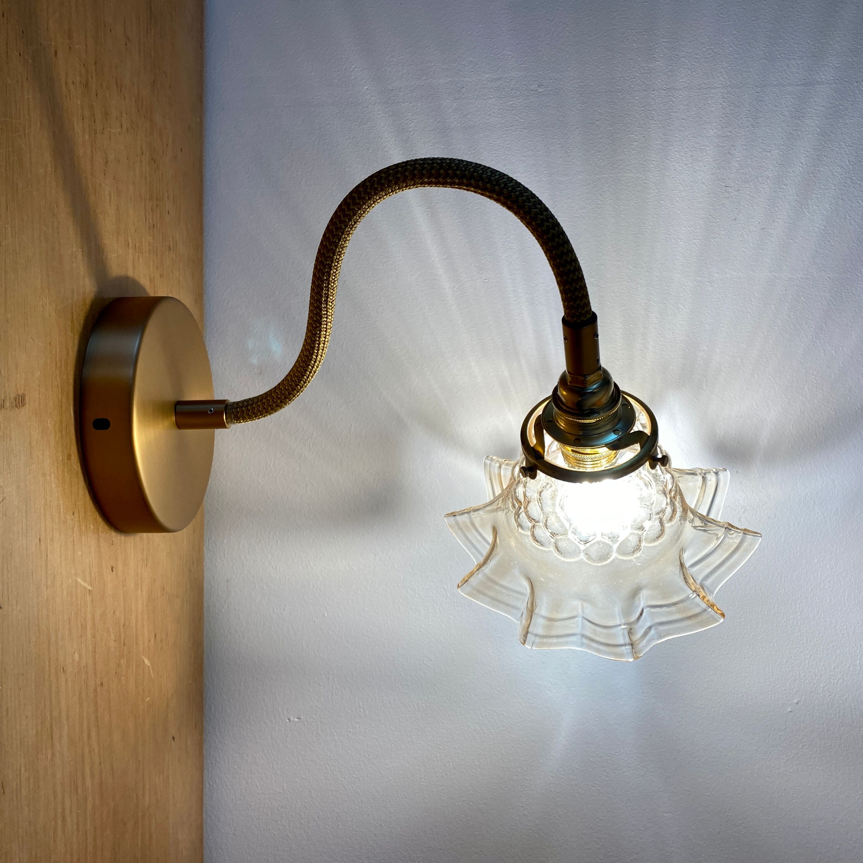 Wall lamp flexible cable tulip vintage amber glass