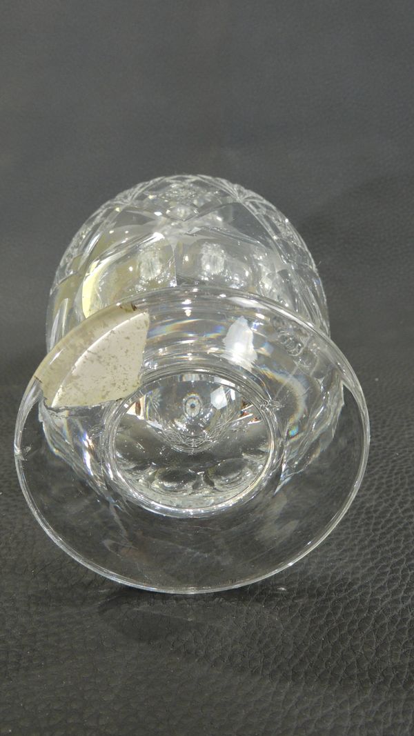 Carafe à vin en cristal de St Louis, modèle Massenet