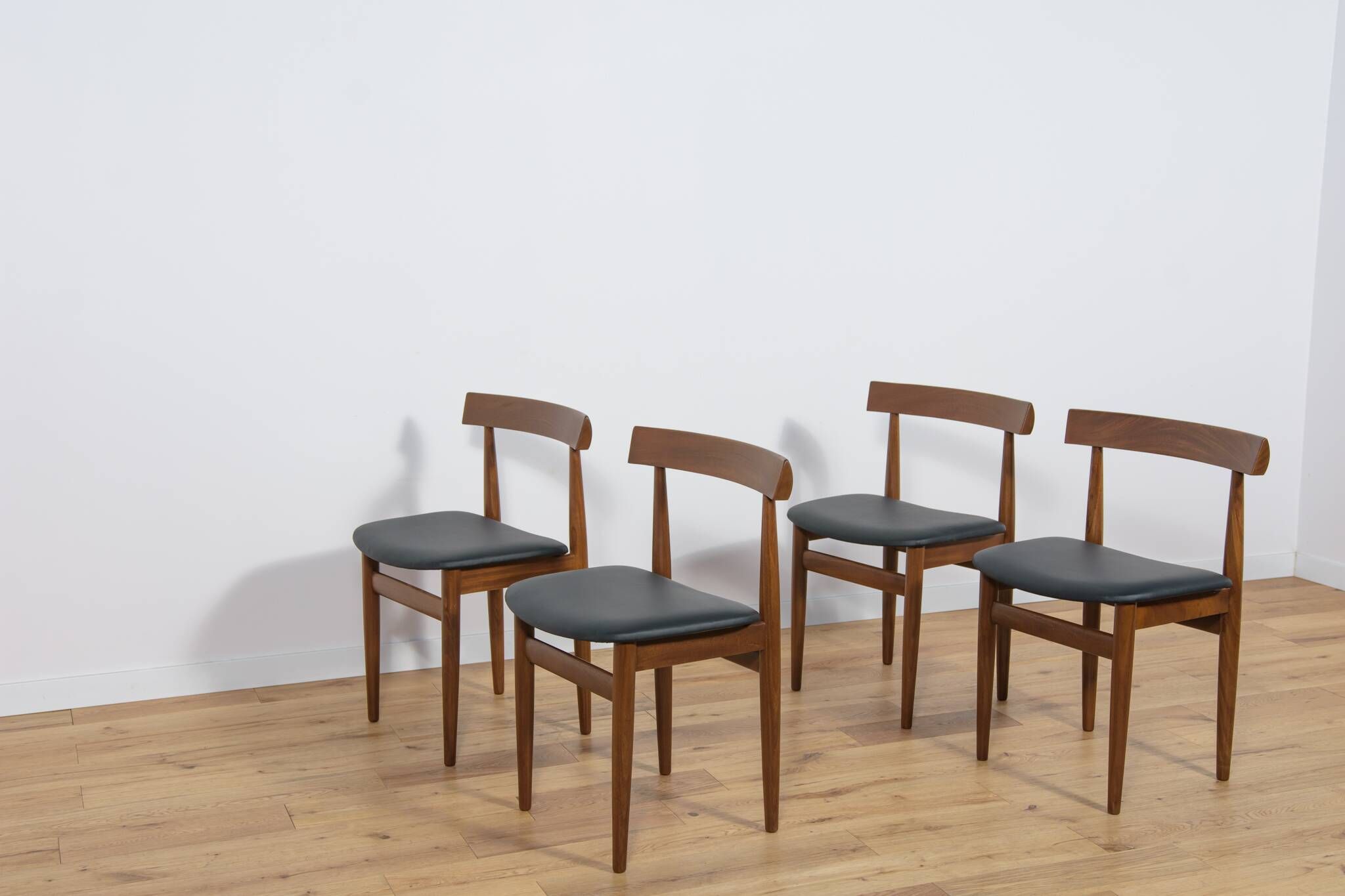 Mid-Century Teak Dining Table & Chairs by Hans Olsen for Frem Røjle, 1960s, Set of 5