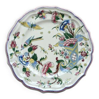 Old earthenware plate of Gien