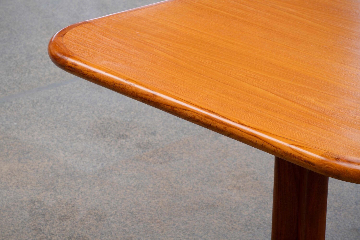 Scandinavian table in teak 1960