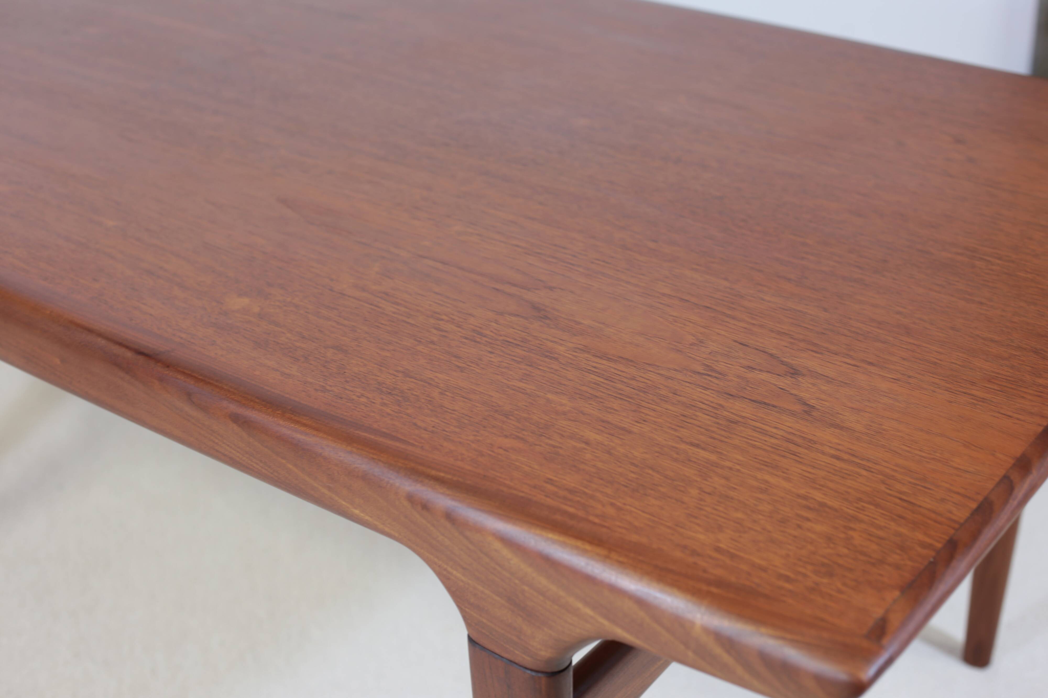 Johannes Andersen dining table