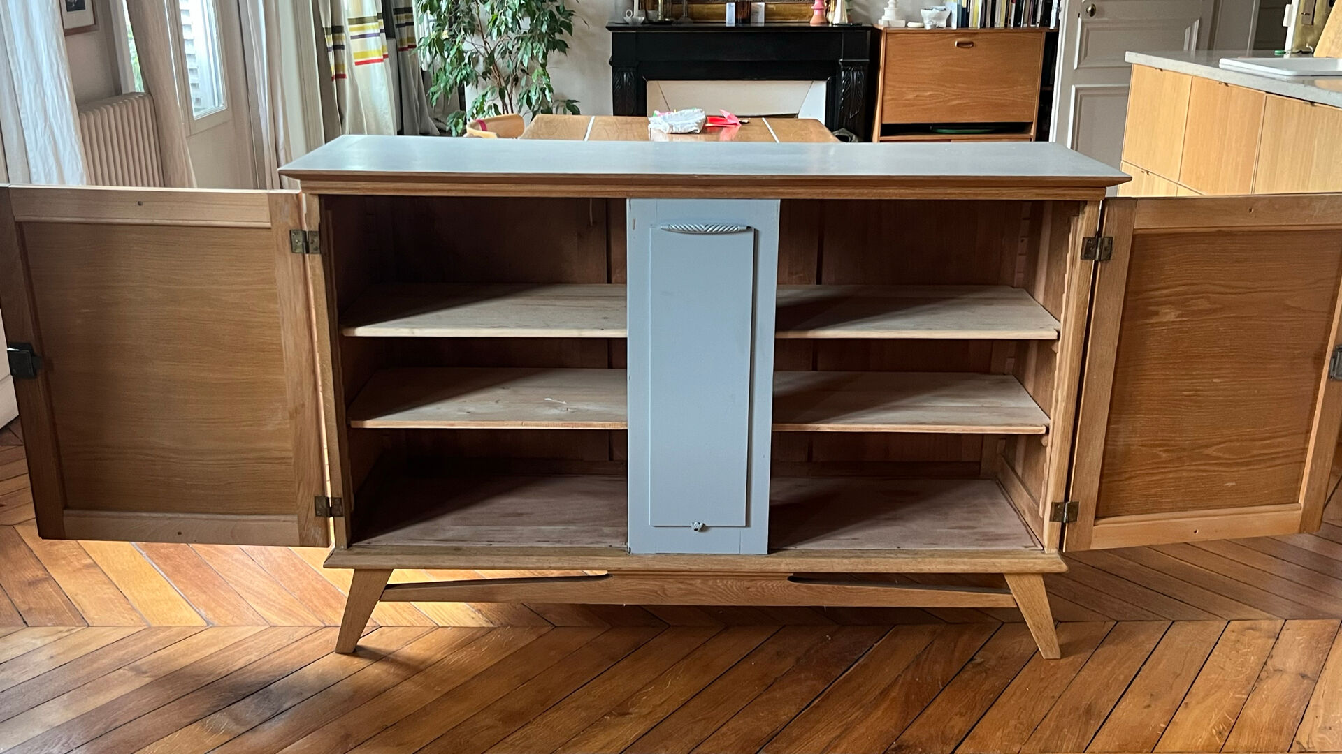 Vintage buffet