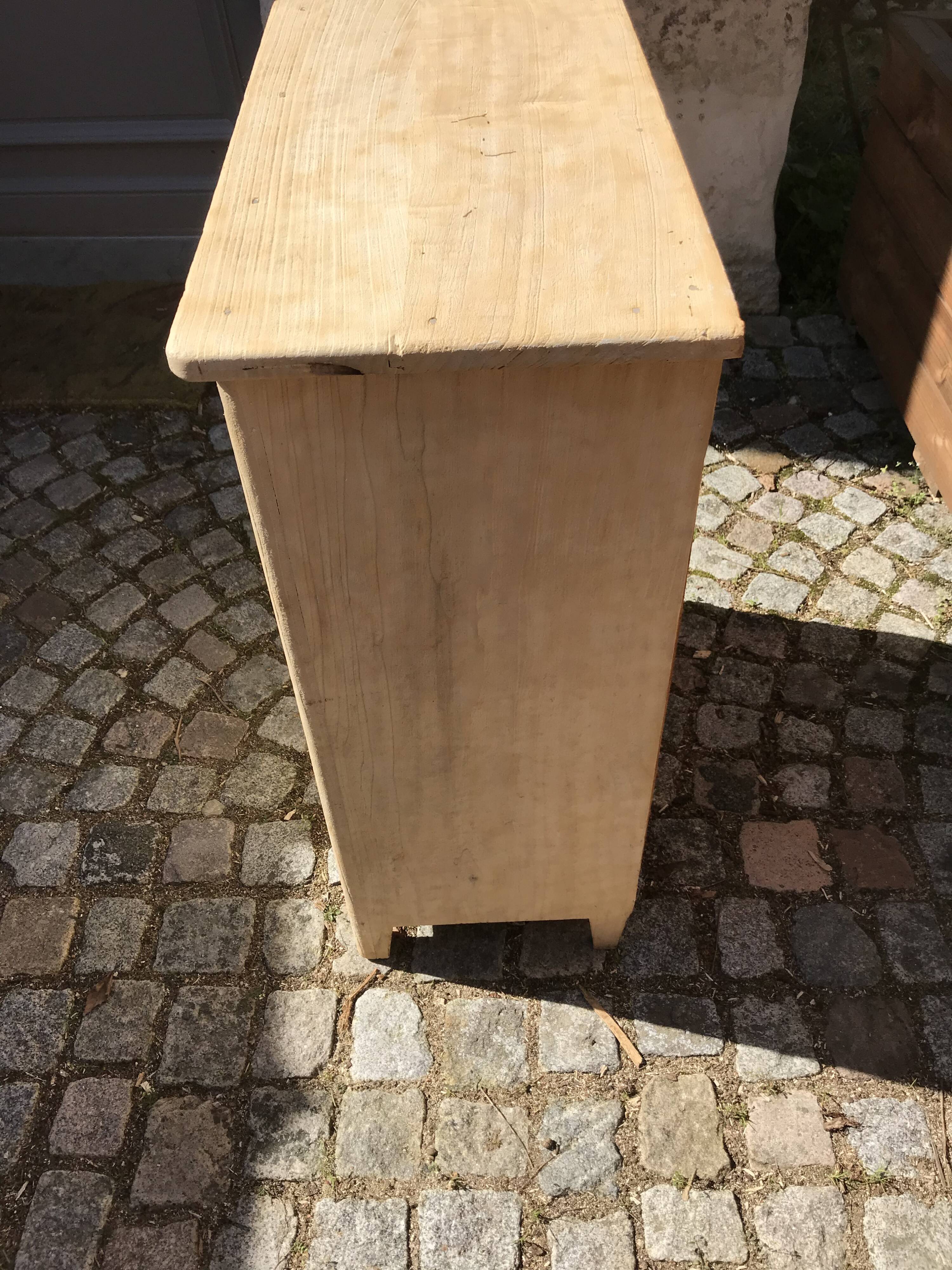 Small confiturier Paris buffet