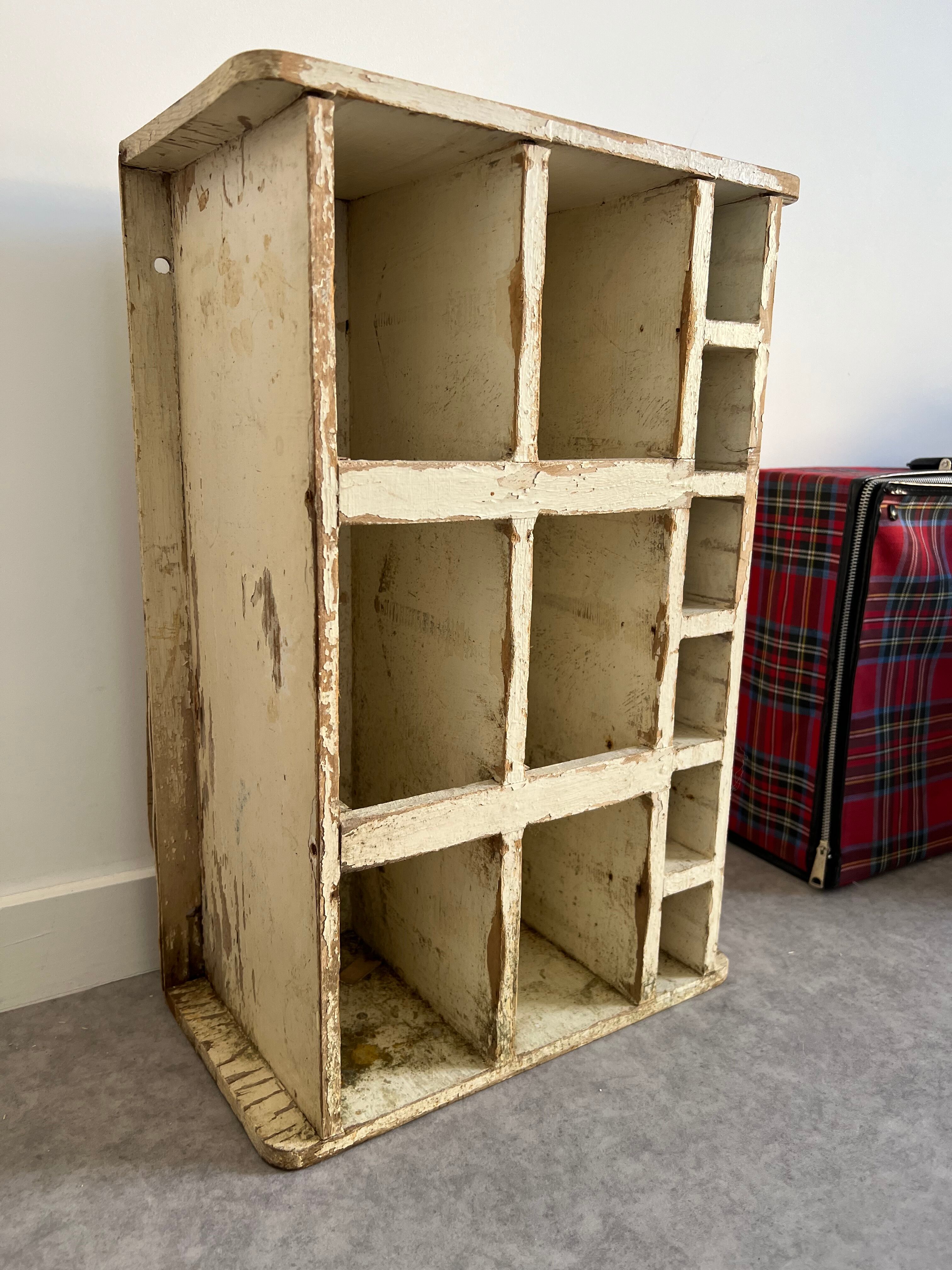 Wall shelf