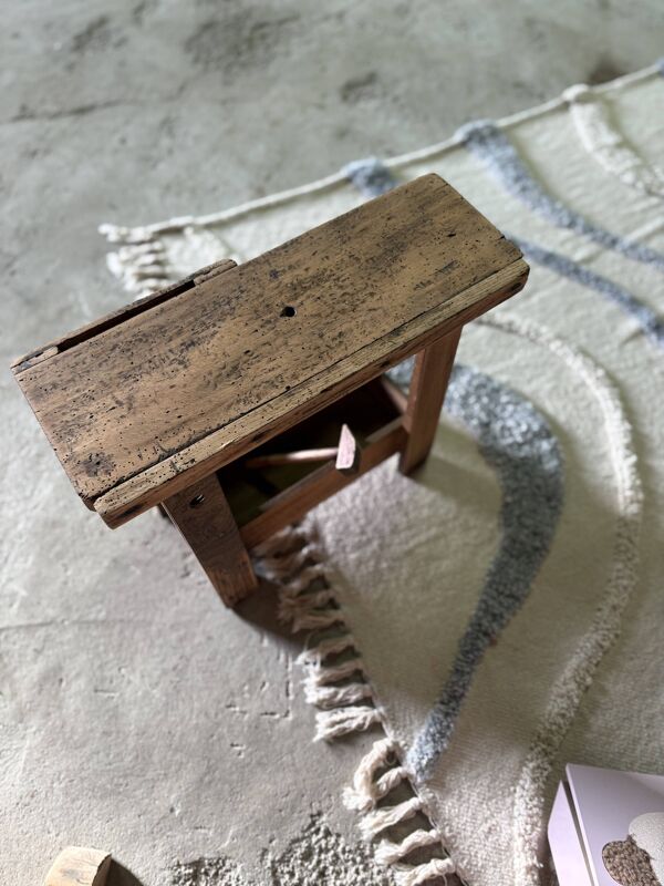 Mini établi enfant en bois avec outils