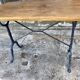Table bistrot pieds fonte plateau bois massif
