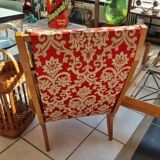 Vintage free span armchair