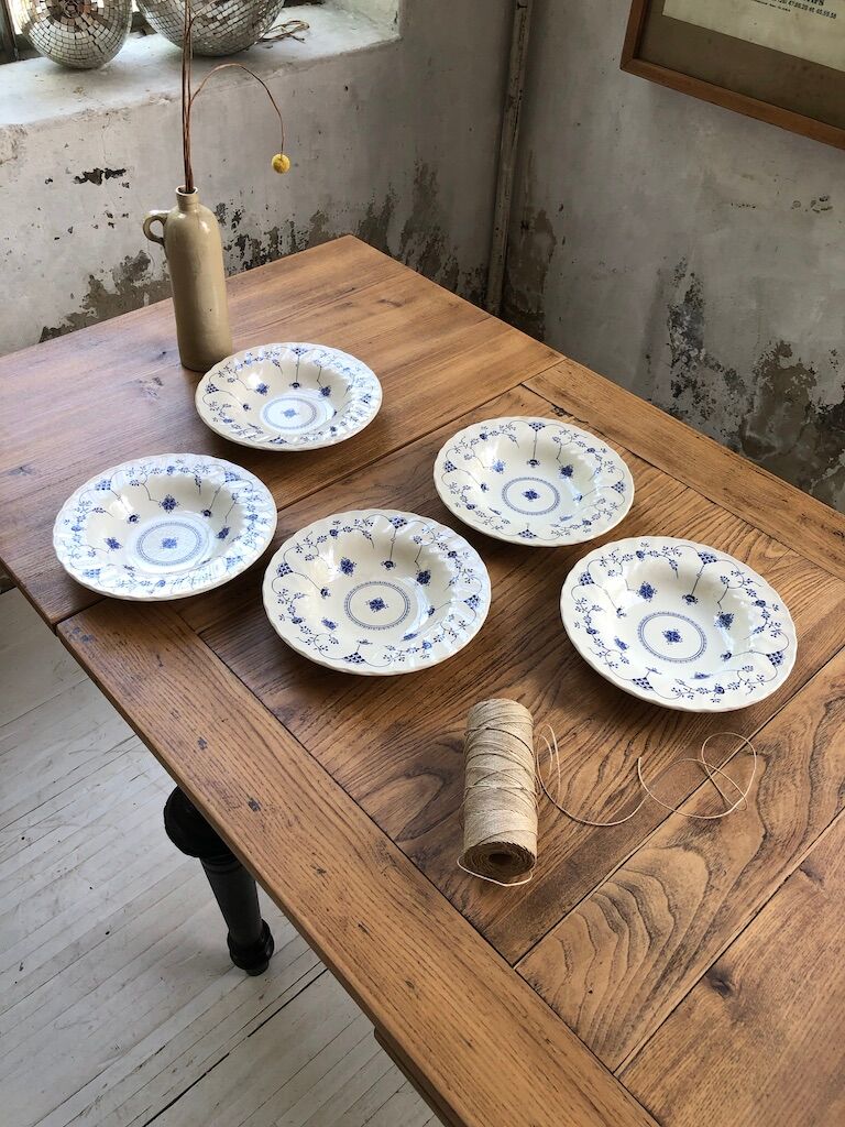 5 hollow plates Myott Finlandia