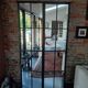 Armoire industrielle en métal et miroir