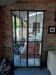 Armoire industrielle en métal et miroir