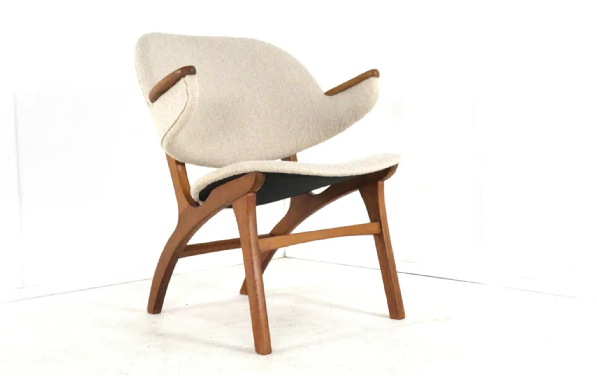 Carl Edward Matthes for Matthes Polstermøbelfabrik armchair model 33A