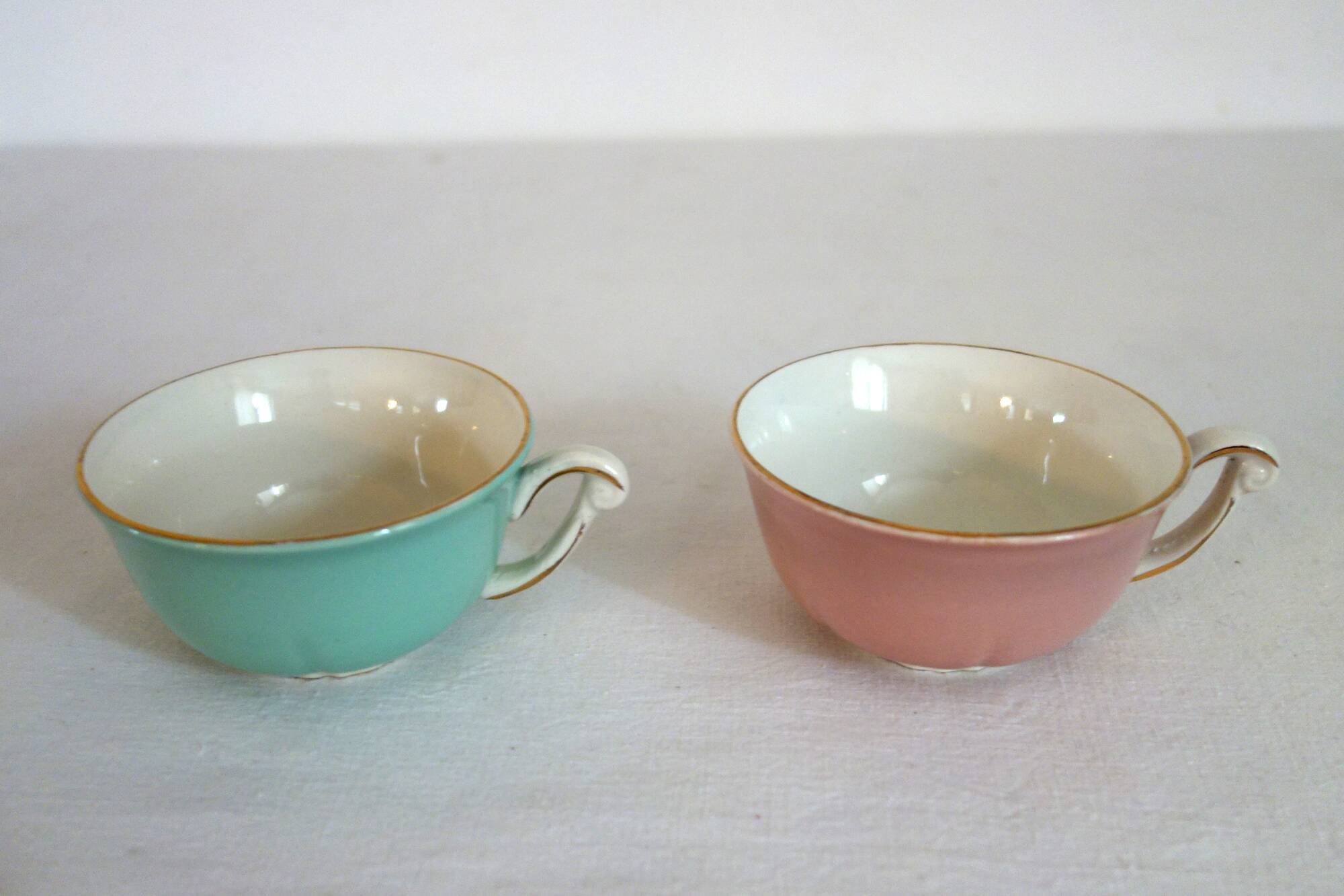 Set of 6 Saint Amand coffee cups, Trianon model, 1950s