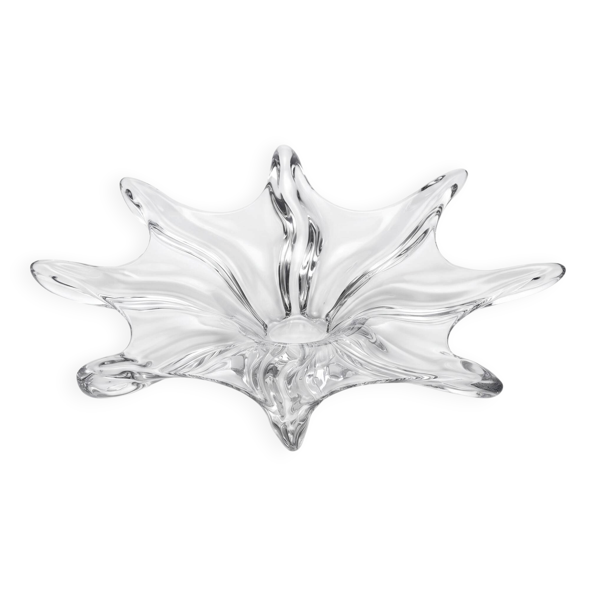 Large star-shaped crystal bowl from Vannes, circa 1960, 42 cm.