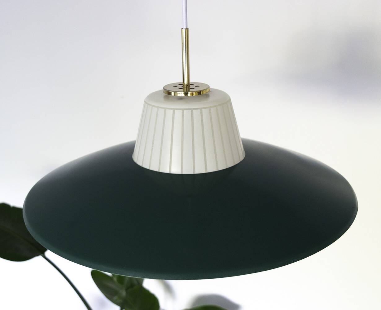 Vintage pendant light, opaline