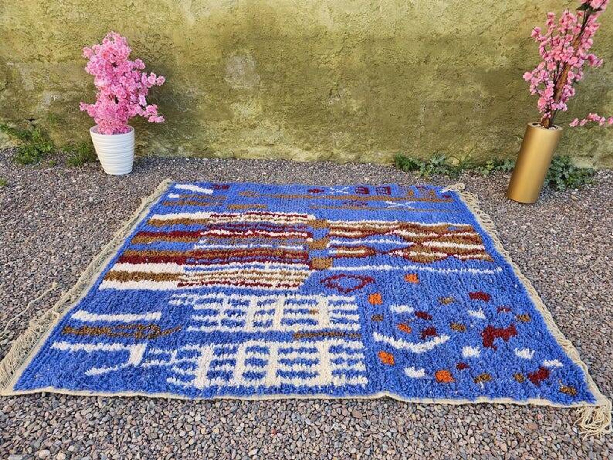Handmade Moroccan rug 250cm x 200cm