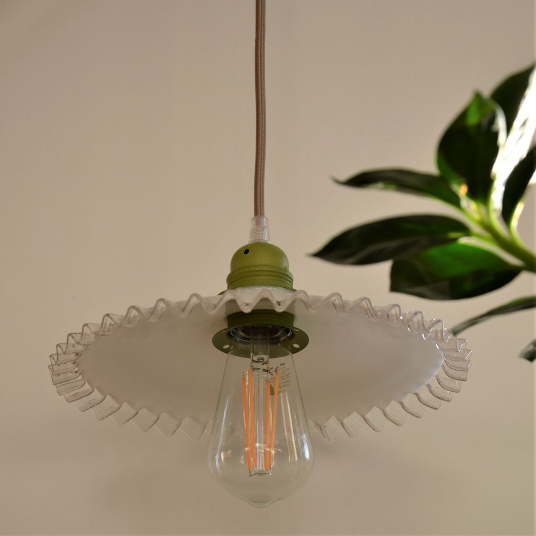 Opaline suspension, green-coloured metal socket