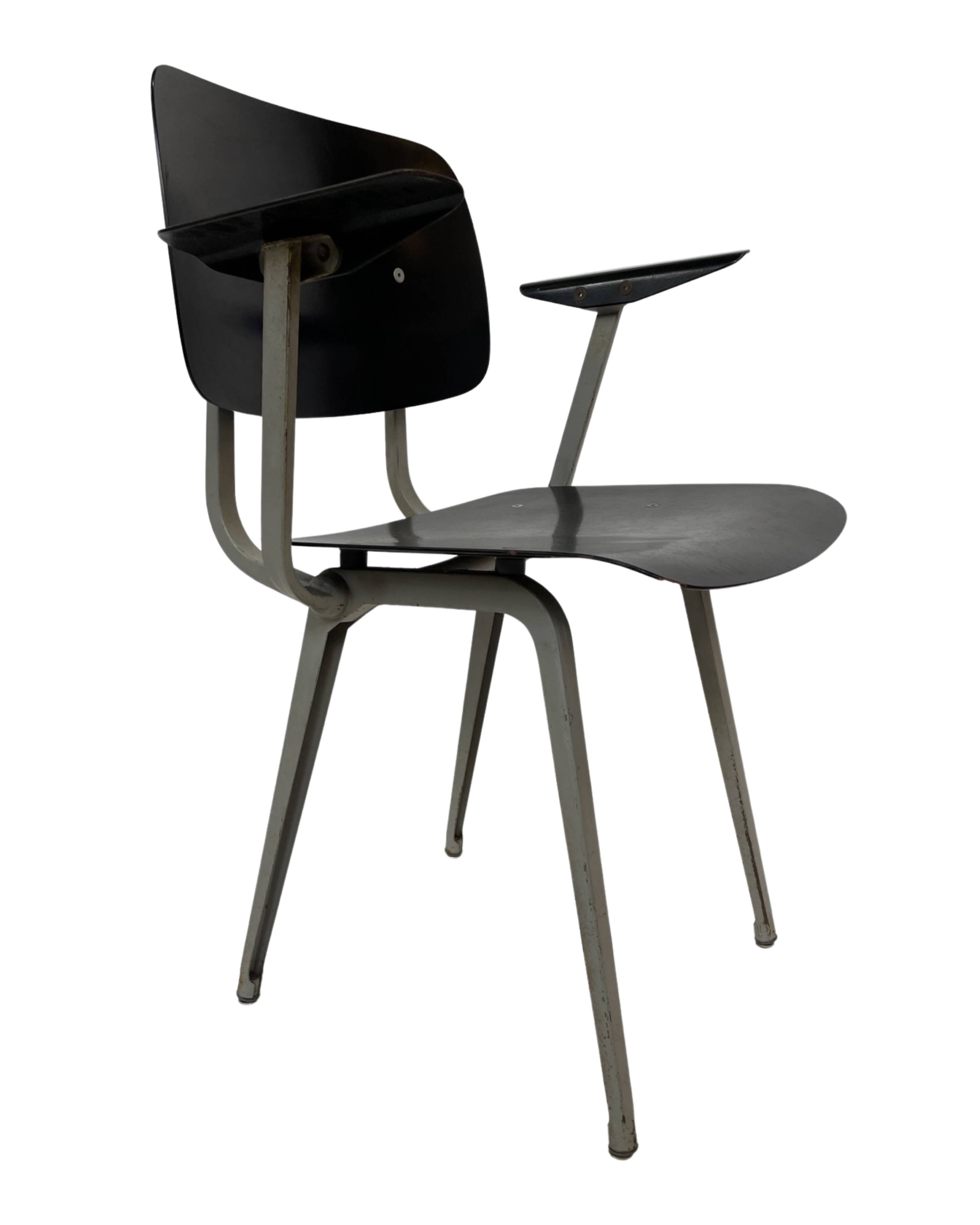 Friso Kramer Revolt arm chair for Ahrend de Cirkel 1953