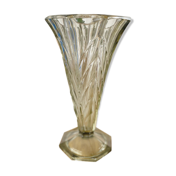 Art deco vase in grey glass
