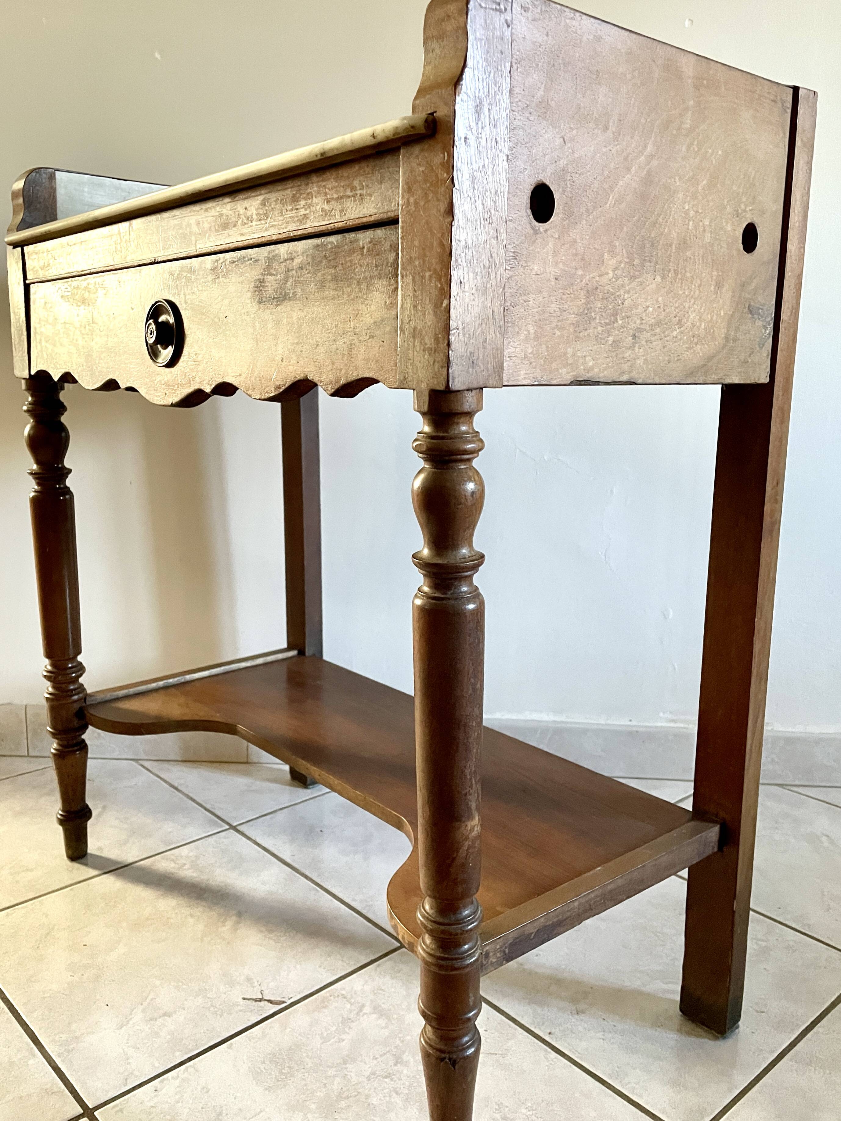White marble vanity unit