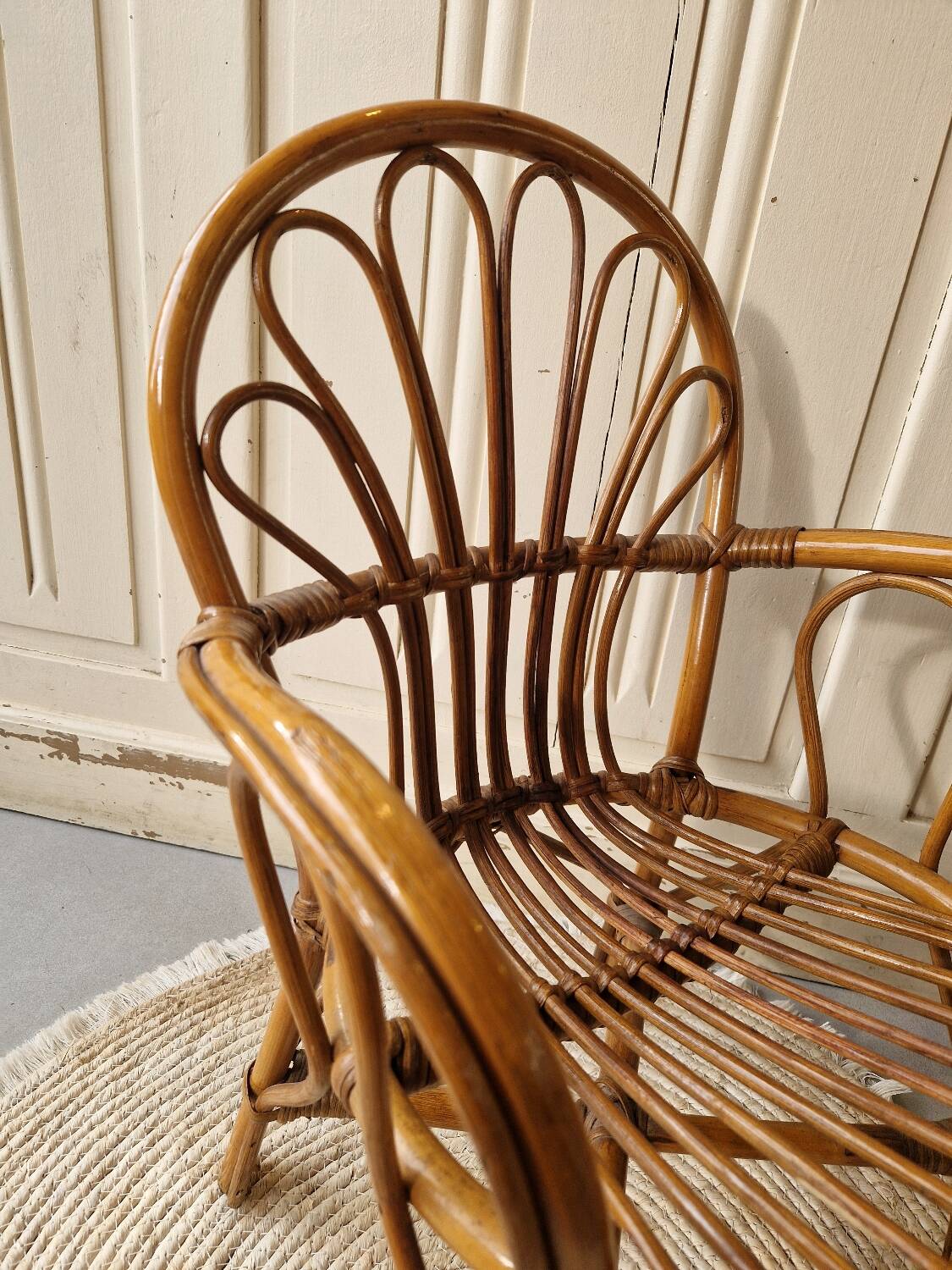 Ancien fauteuil en rotin enfant vintage