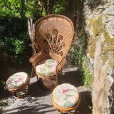 Fauteuil emmanuelle vintage et 2 poufs