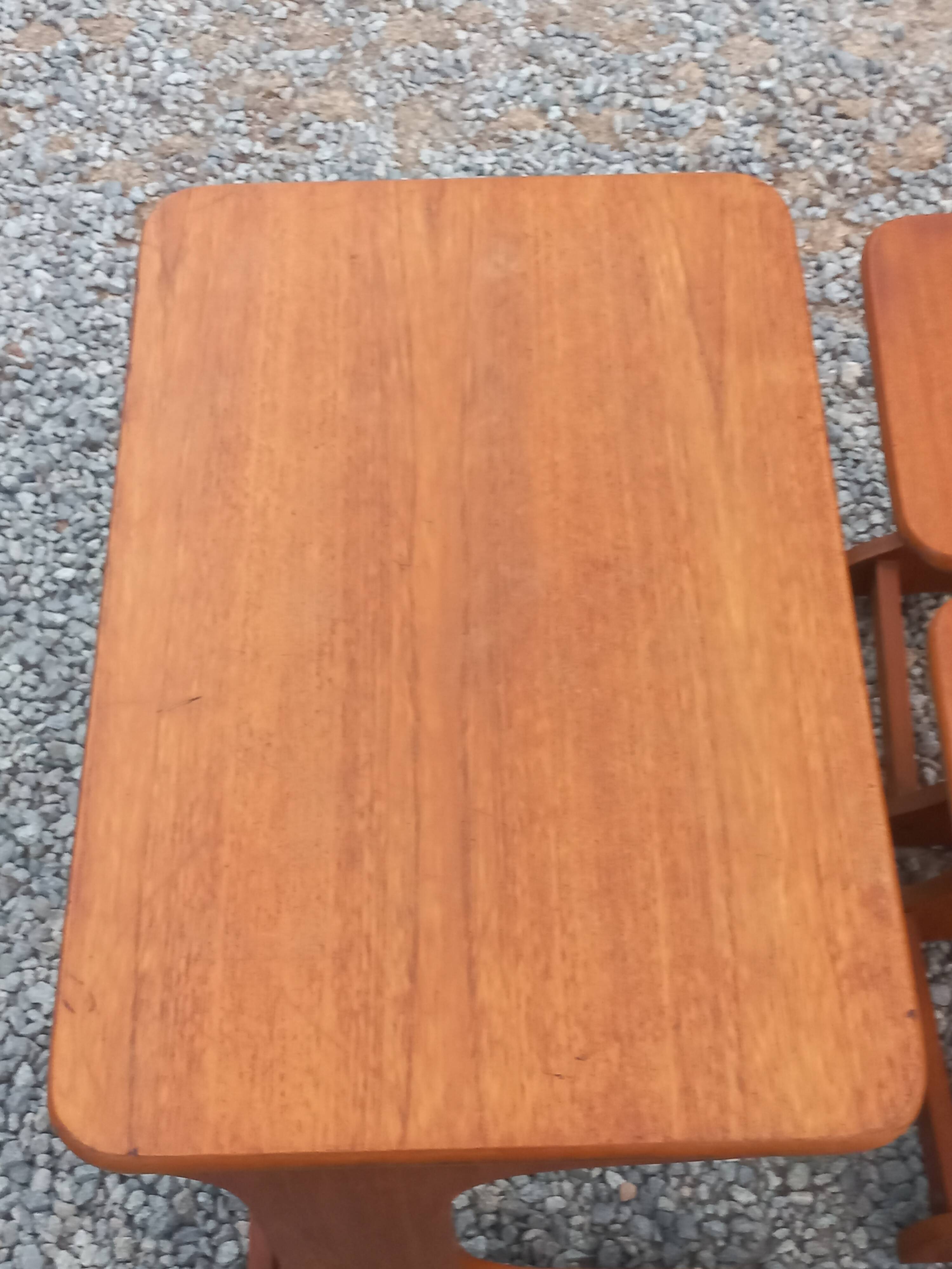 Set of 3 nesting tables in Scandinavian style made of teak from the 1970s.